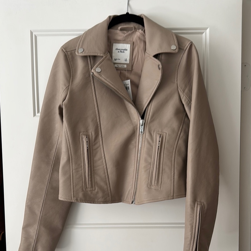 Abercrombie & Fitch Cream Leather Jacket Cropped Biker Style